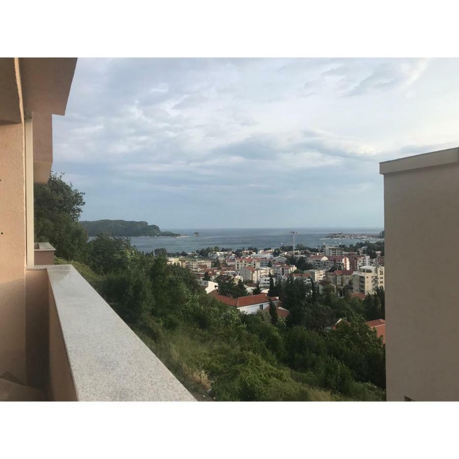 Apartment Elena Budva Bagian luar foto